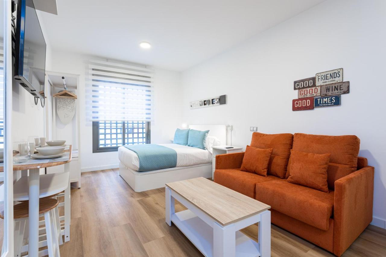 Apartments Holidays2Malaga City Center Exterior photo