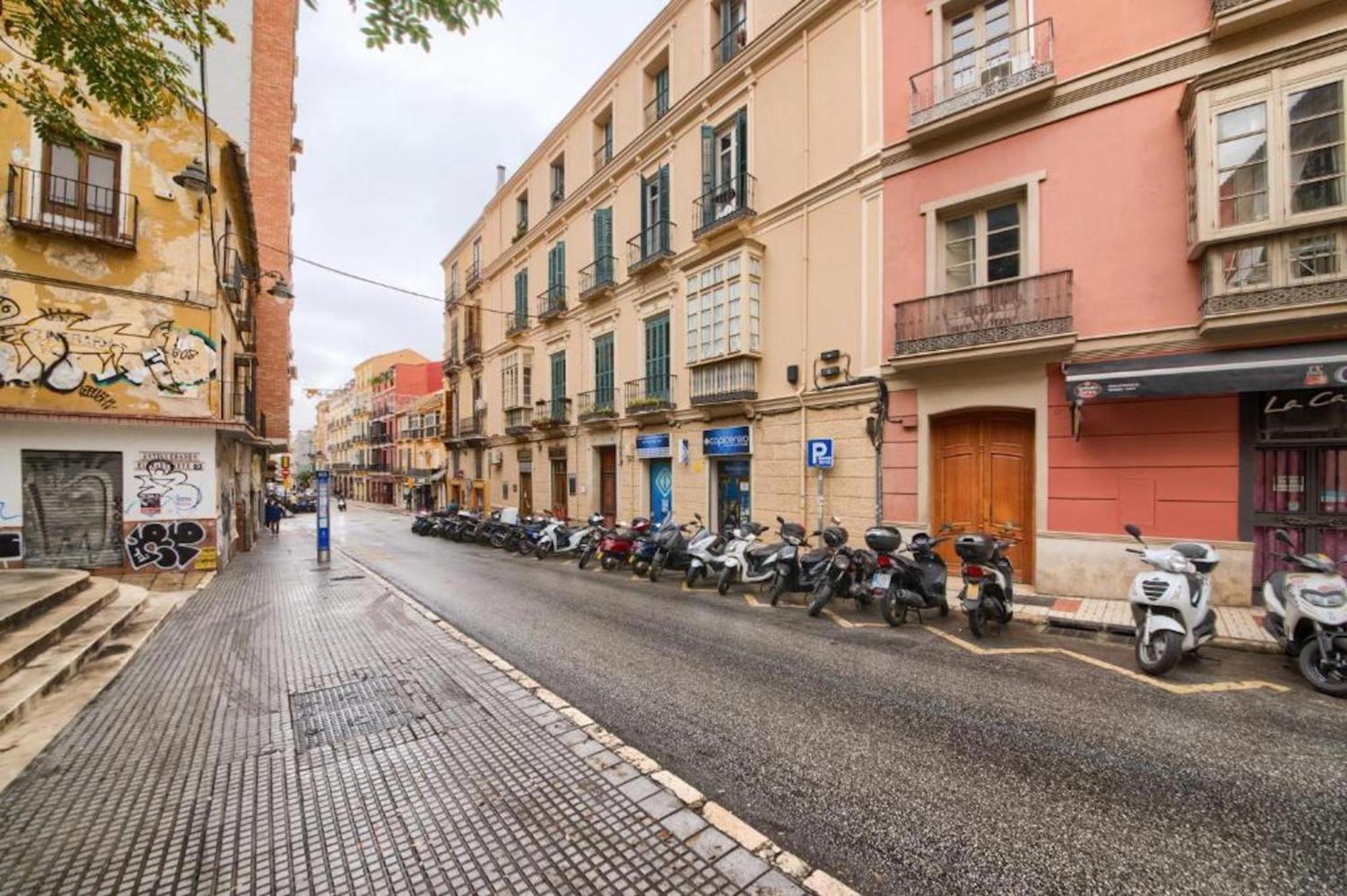Apartments Holidays2Malaga City Center Exterior photo