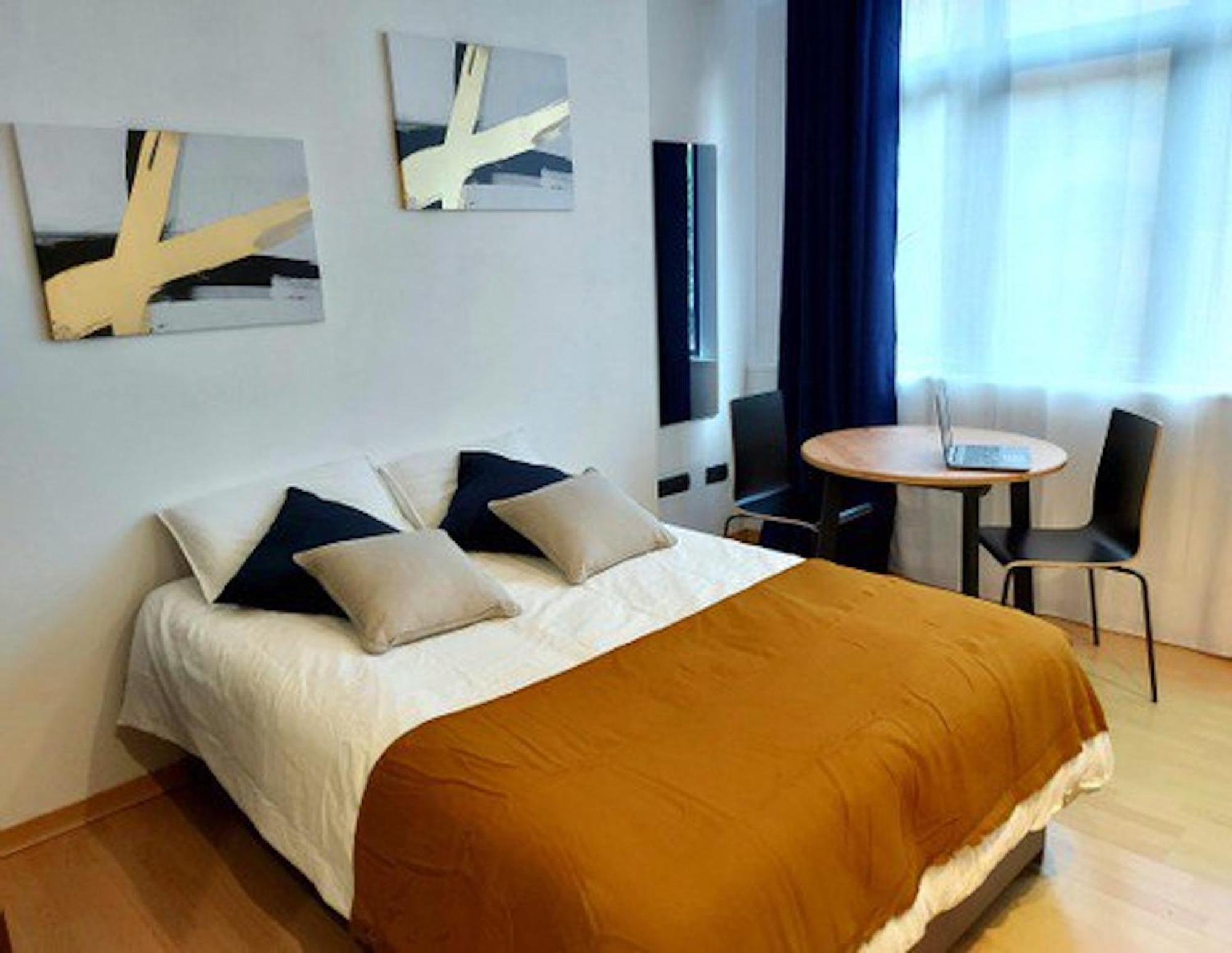 Apartments Holidays2Malaga City Center Exterior photo