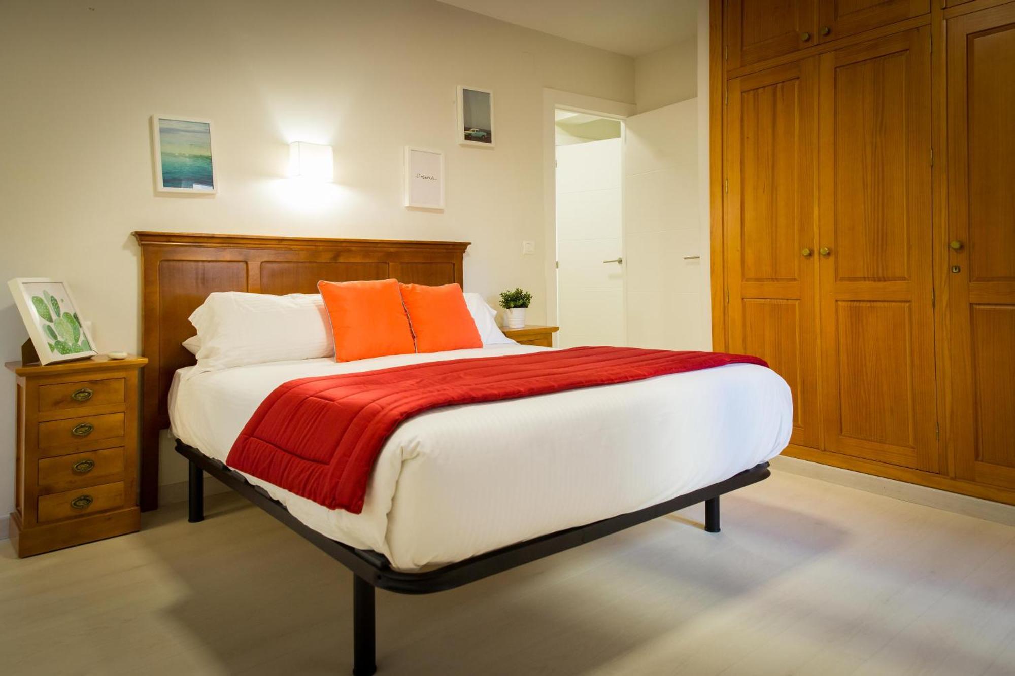 Apartments Holidays2Malaga City Center Exterior photo